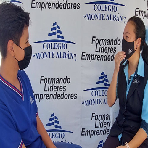 Alumnos de secundaria Colegio Monte Albán